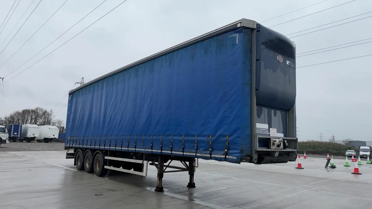 2015 Cartwright Curtainside